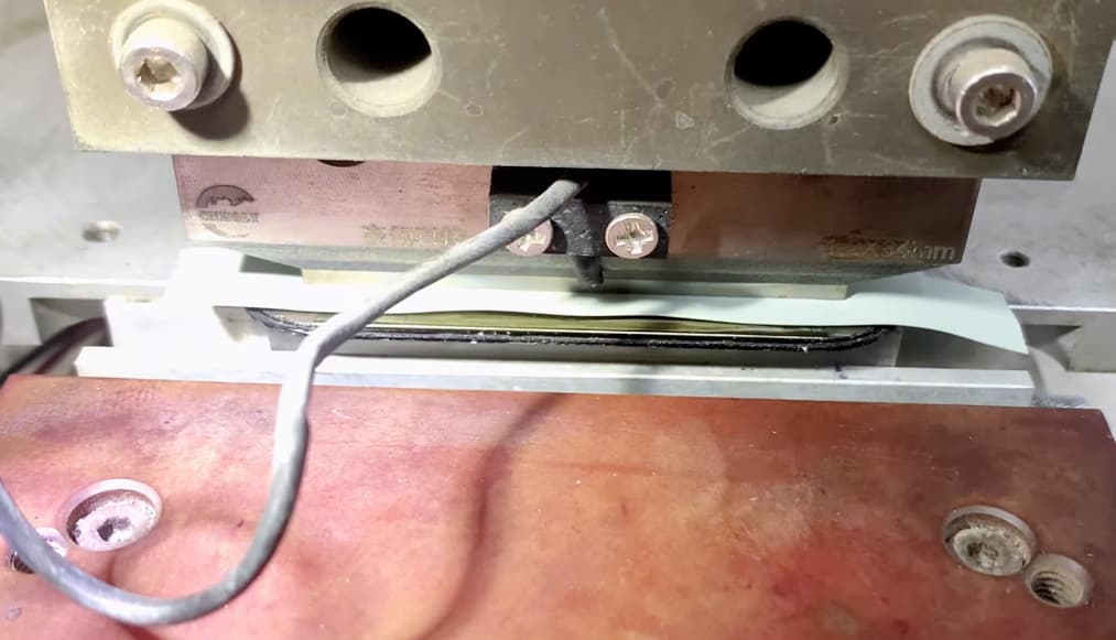 Giải pháp "Ép cổ cáp" - Tiết kiệm 90% chi phí thay màn